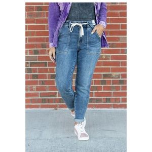 New with tags!  Tik tok famous Judy Blue joggers
